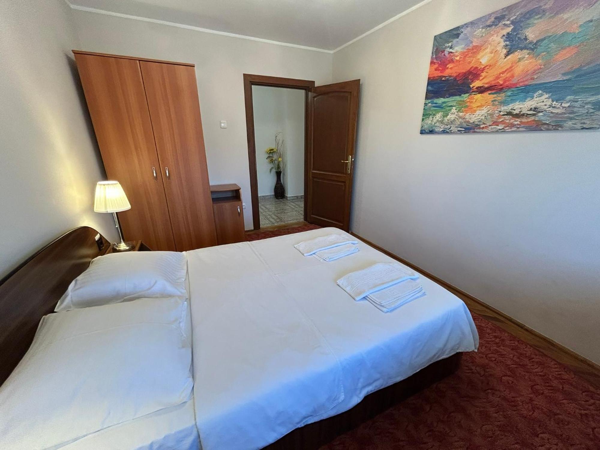 Apart. Premium Ultracentral, 3 Camere Loc Parcare. Ploieşti Exteriér fotografie