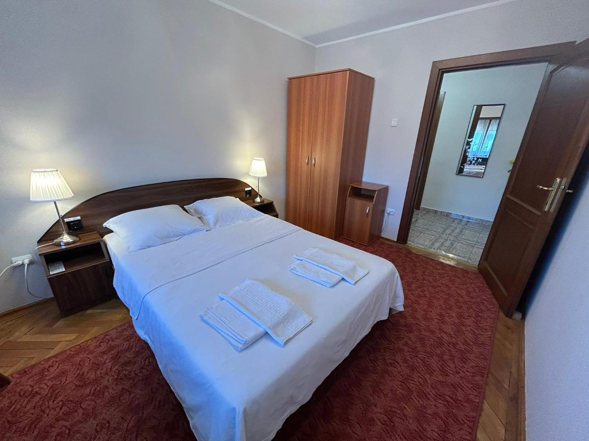 Apart. Premium Ultracentral, 3 Camere Loc Parcare. Ploieşti Exteriér fotografie